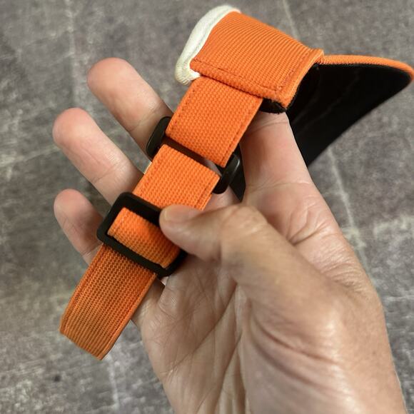 Men's Oakley Hydrolix Orange White Spell Out Logo Adjustable Visor Golf Hat Cap - Picture 4 of 4